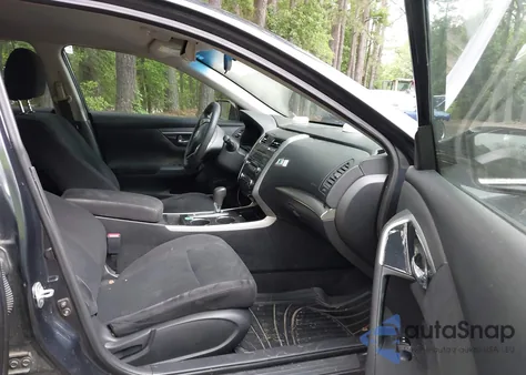 2014 Nissan Altima 2.5 S из США, поврежденный, VIN 1N4AL3AP4EC186873